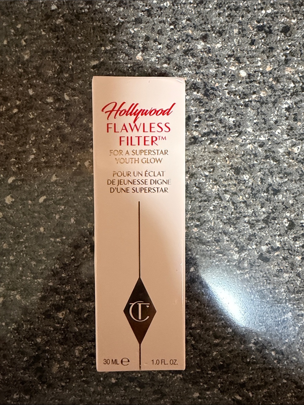 Charlotte Tilbury Hollywood Flawless Filter- 4.5 medium